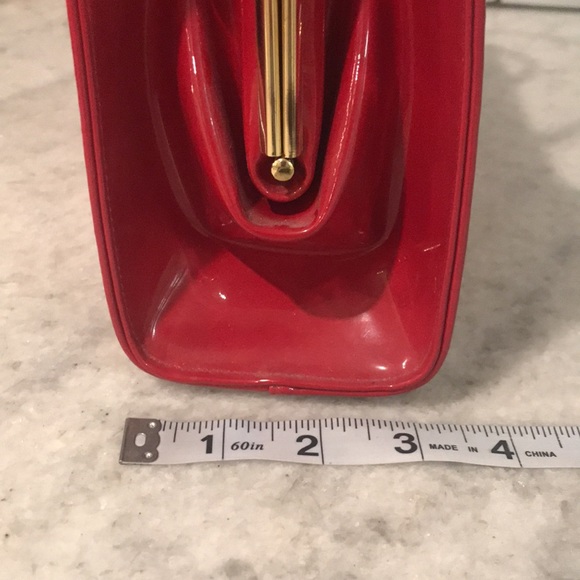 Vintage Red Patent Leather 70s Satchel Purse Womens Medium Classic Bag - Picture 10 of 12